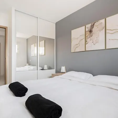 Maison De 2 A En Roussillon A 100 M De La Avec Terrasse Amenagee Et Wifi Holiday home Canet-en-Roussillon